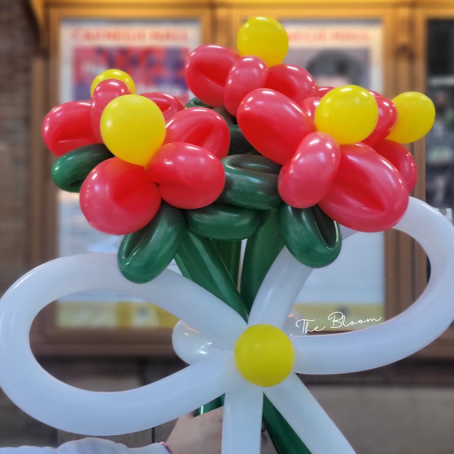 Giant Daisy Bouquet Balloons (5 petals)